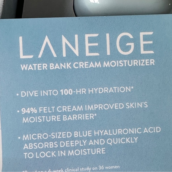 LANEIGE WATER BANK BLUE HYALURONIC CREAM MOISTURIZER - Normal to dry - Picture 9 of 10